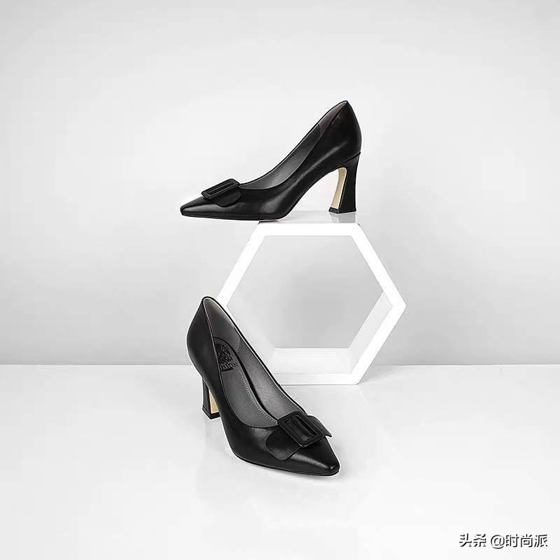 粗跟凉鞋怎么搭配袜子,中跟鞋凉鞋穿搭