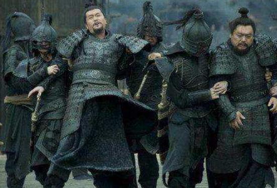 一代枭雄曹操的十次虎口脱险,枭雄曹操三国杀