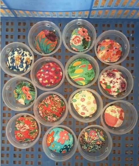 摆地摊赚钱你永远不知道多么暴利,卖这些产品可月赚5万