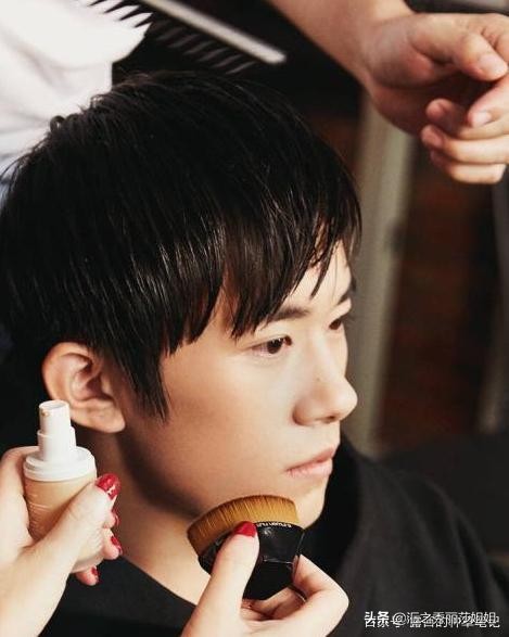 底妆氧化脱妆太快用什么粉底液,为什么底妆很不均匀