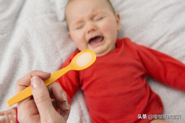 宝宝一直不睡吐奶后就睡了,宝宝自从吐奶后不喜欢哭闹了