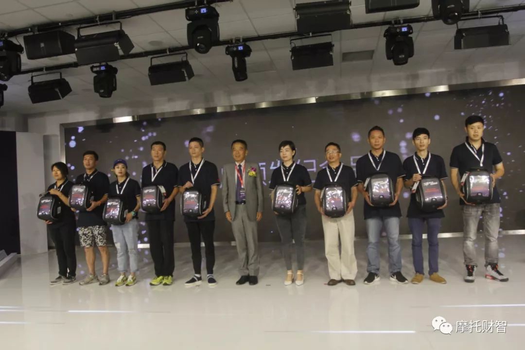 2021年新大洲本田cbf190r多少钱,cbf190r新大洲本田测评