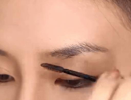 如何自己画眉毛新手画对称眉,画了这么久却不好看