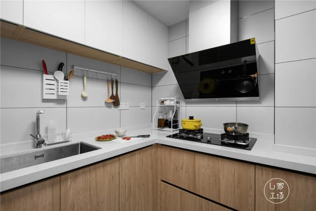 89㎡出租屋“变身”日式极简美宅，无主灯+藤编原木，玩出新花样