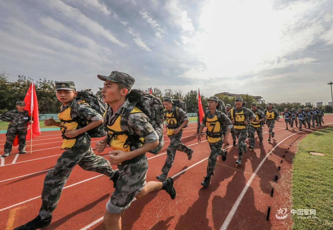 聚焦实战，这场军事体育运动会超燃
