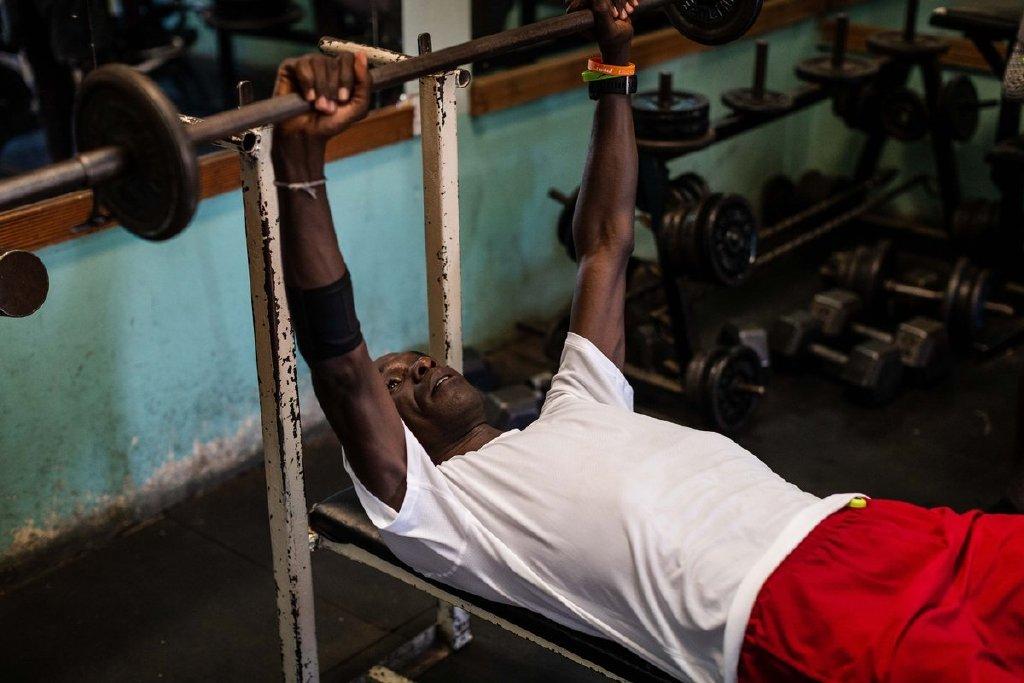 10公里怎么跑进40分真实视频,10公里怎样才能跑进45分钟内