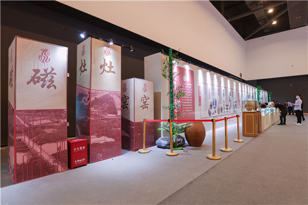 晋江家博会：扮靓春天的福建陶博会