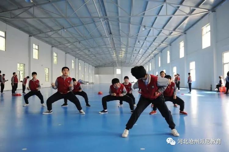 春风十里梦起航，听课评课促成长