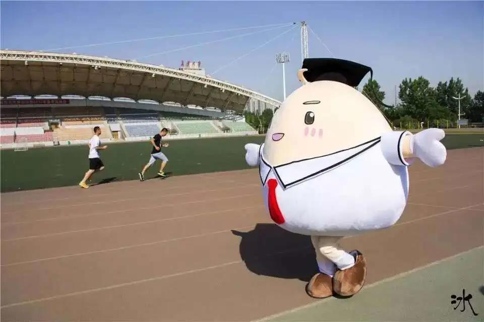 陕西最“豪华”大学之一!坐拥4大“网红”食堂,游泳馆、商业街一应俱全!