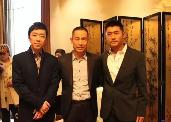 炼过钢水、睡过马路，有人说他才是史上最无奈影帝