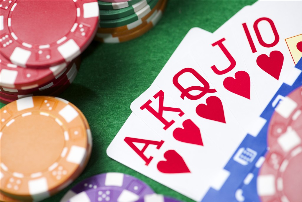 为赌博提供场地涉嫌开设赌场罪,开设赌球网站定罪