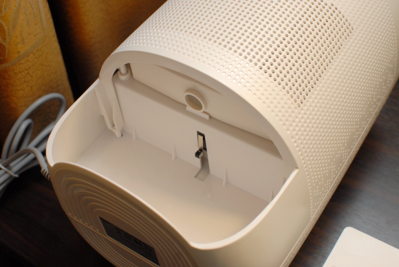 入手百元净化*湿机除**,彻底解决南方城中村小伙烦恼