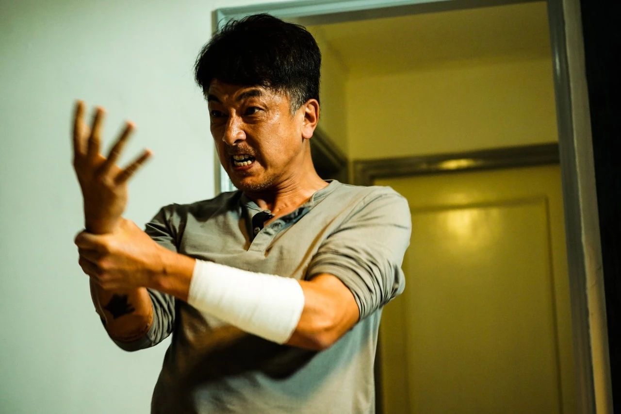 演反派入型入格!TVB“*用御**斯文败类”离巢多年:仍然难逃被定型