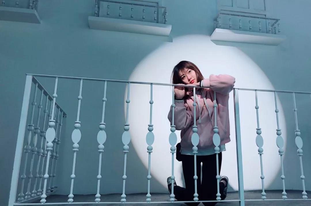 上海草莓基地挖草莓苗,超级草莓上海