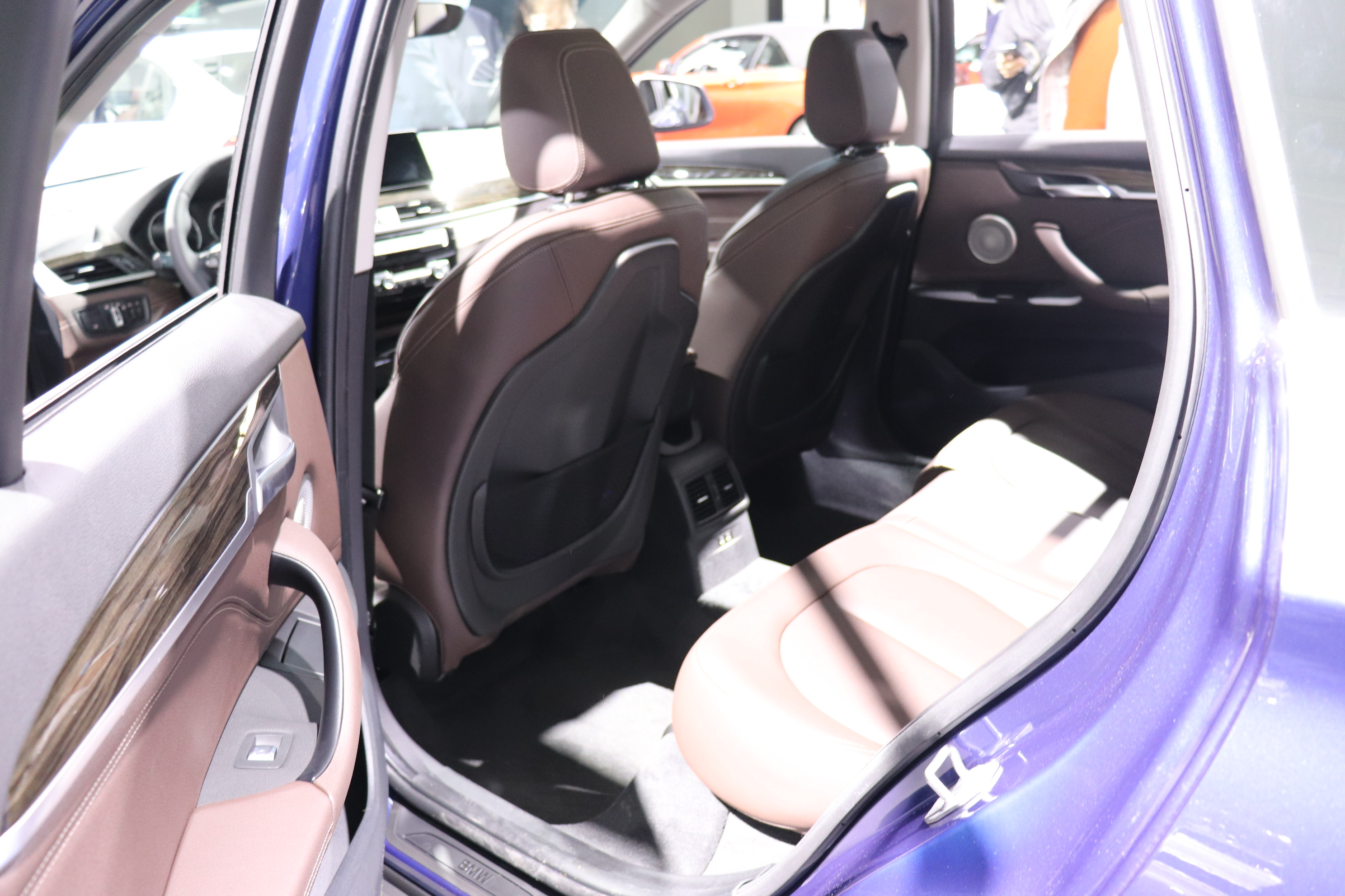 车主说宝马x1抖,宝马x11.5三缸发动机怎么样