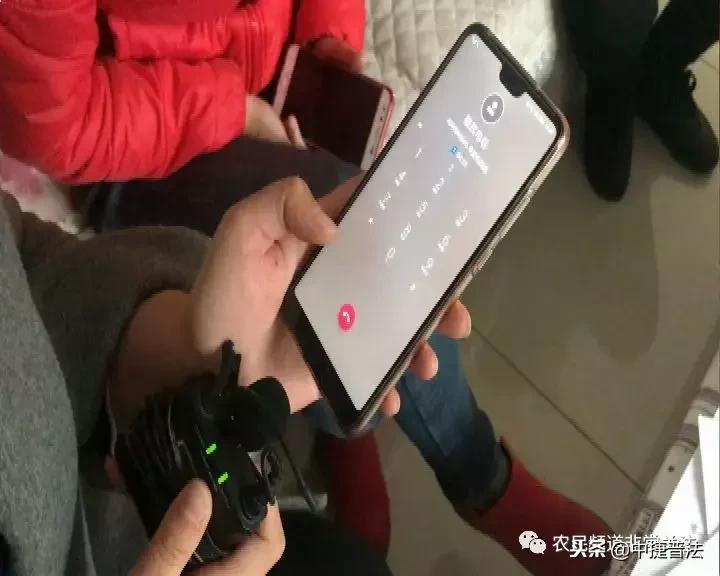 「小司说事」沧州13岁女孩玩手机花掉家里18万元*地征**补偿款，看看她都干了什么……