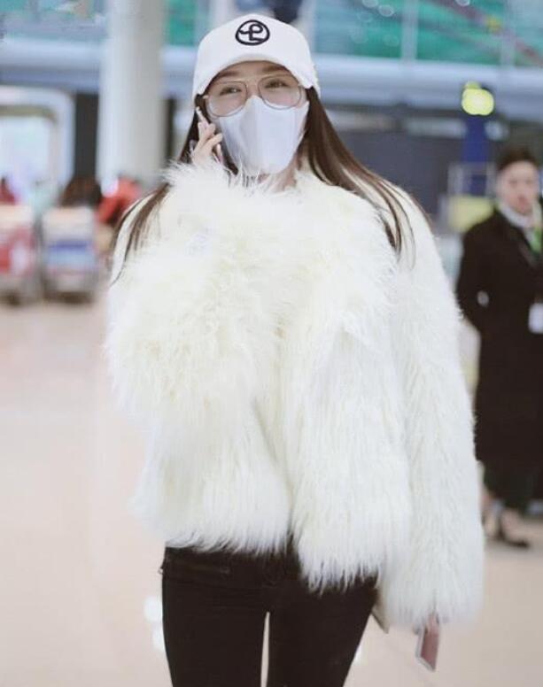 秦岚真的是白到发光,秦岚工作室近况