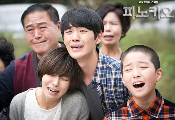 《匹诺曹》丨我们每天平均说谎25次？谈一场不说谎的恋爱吧