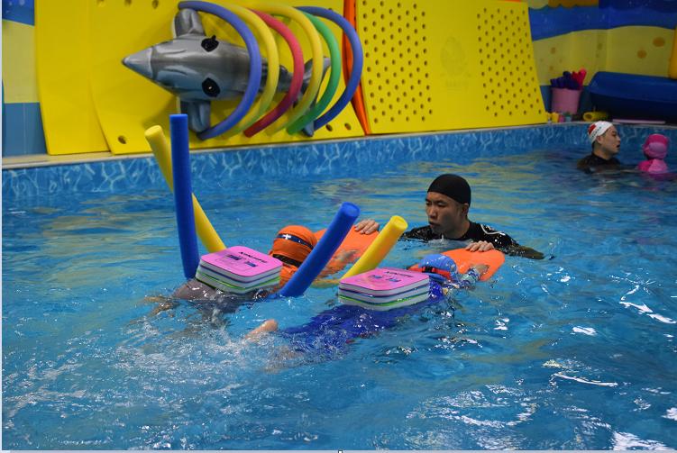 水育早教游泳小知识,水育早教与传统游泳教学的区别