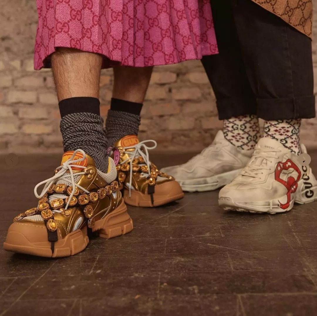 价格上万的袜子,价格上千的袜子