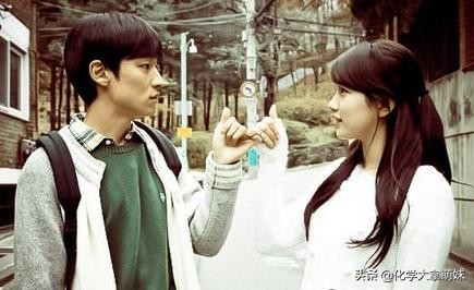 高考转折点折死诸多苦命鸳鸯,那么家长该如何引导青春期恋爱?