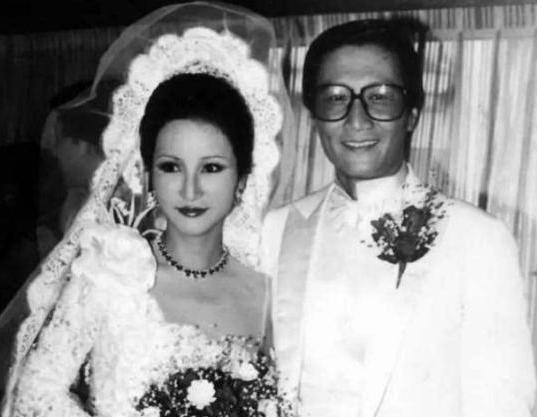 谢贤赌神,谢贤赌圣