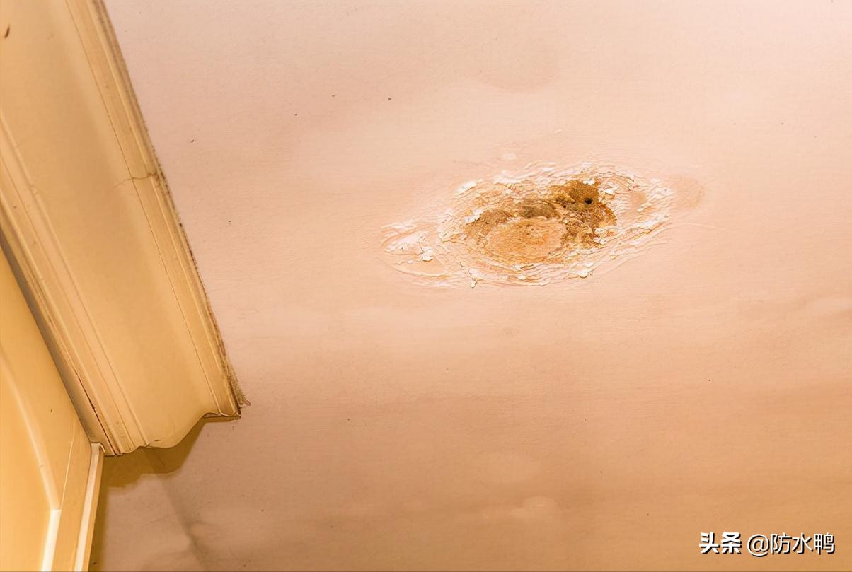 老房子屋顶漏水，到底该怎么修缮？