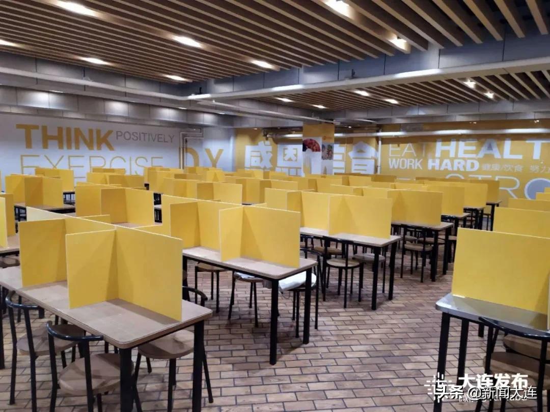 风雨中,“神兽”们返校了