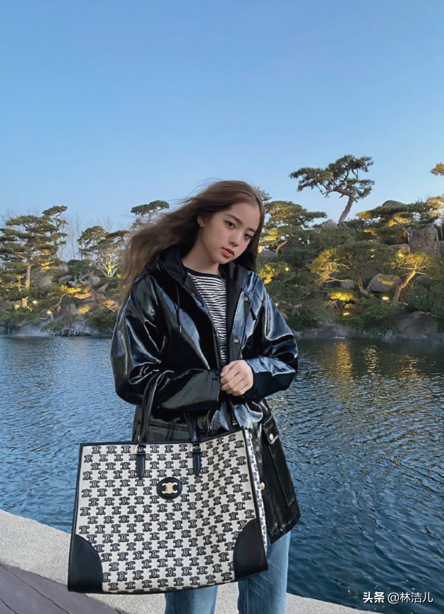 倪妮和lisa,倪妮同款圣罗兰双肩包