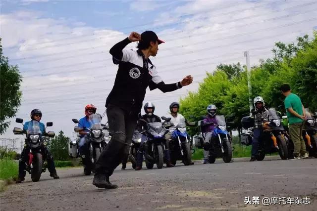 巡航摩托车驾驶技术教学,新手如何安全驾驶摩托