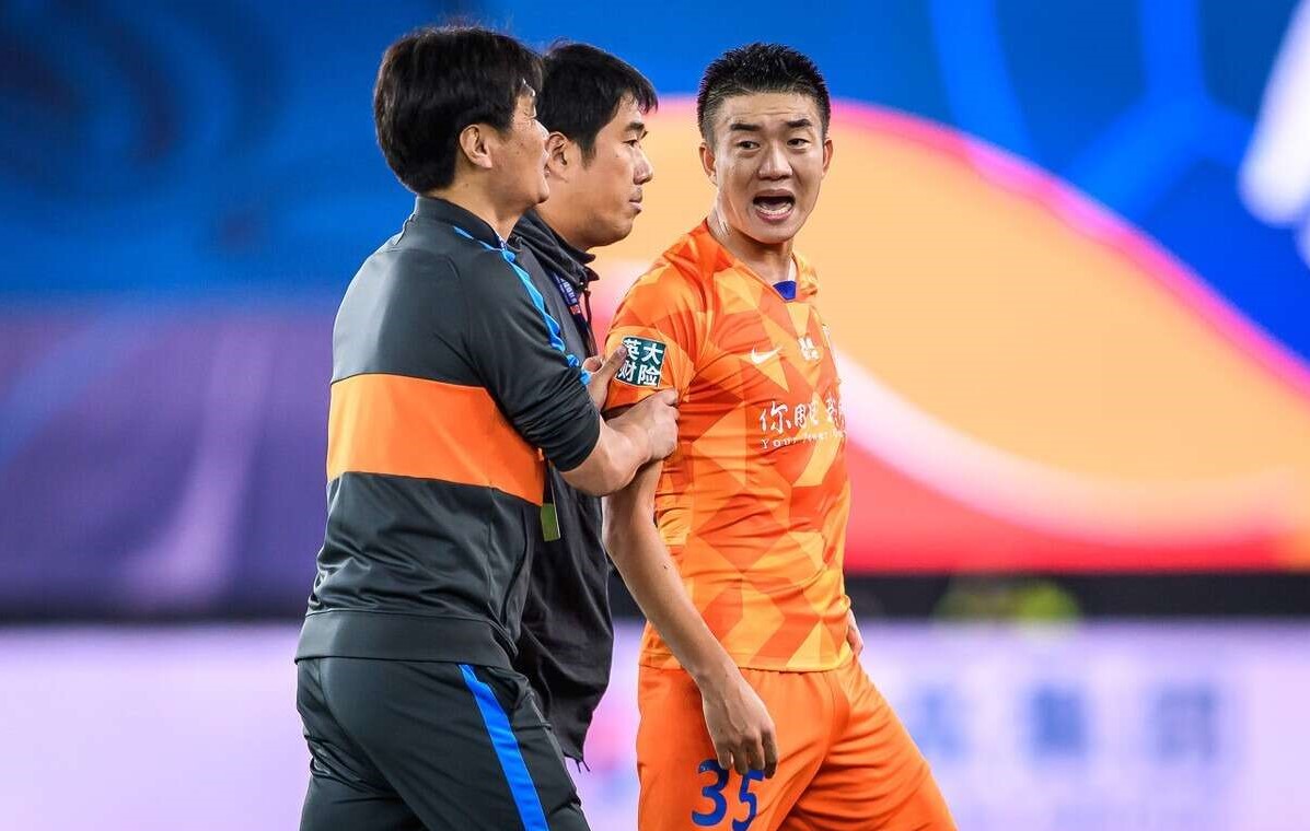 石柯转会国安吗,石柯加盟鲁能几年