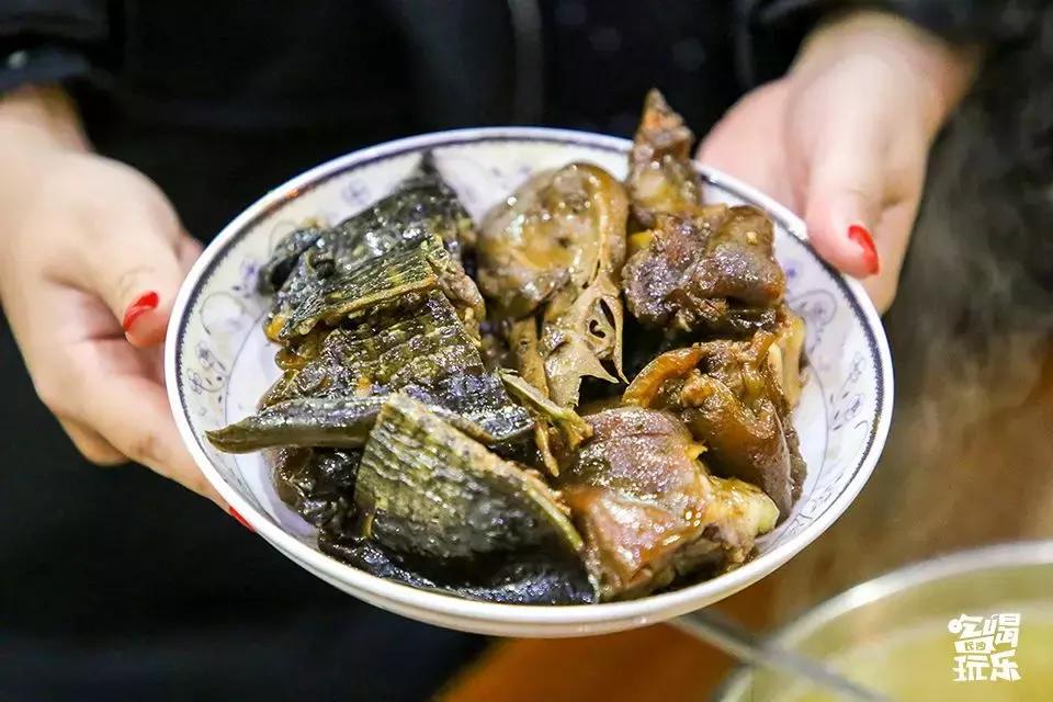 浏阳蒸菜腊鱼蒸豆豉,湖南特色浏阳蒸菜简单好吃又下饭