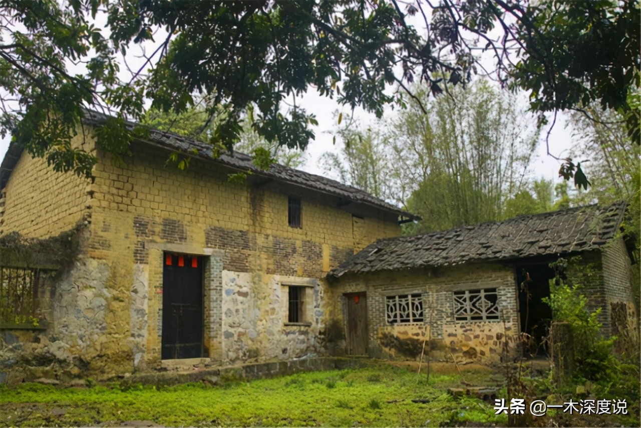 农村俗语“门前坟,房后水”,啥意思?古人房子选址的经验之谈