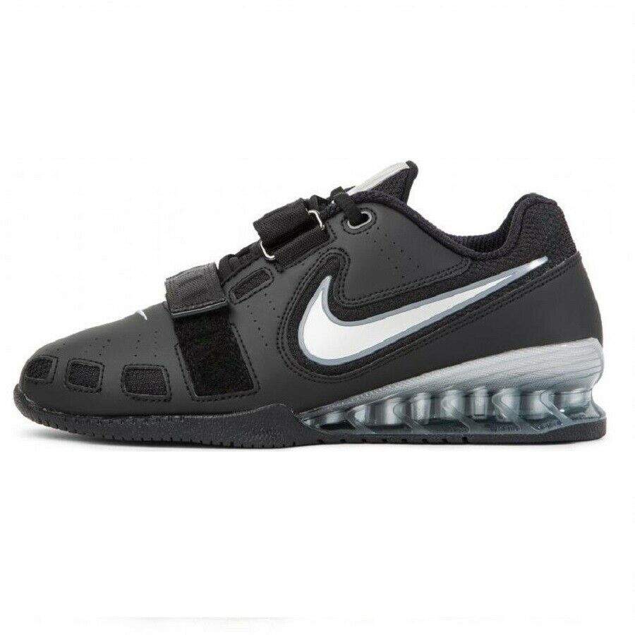 吕小军举重鞋和安踏举重鞋区别,安踏在国外健身圈被吕小军带火了