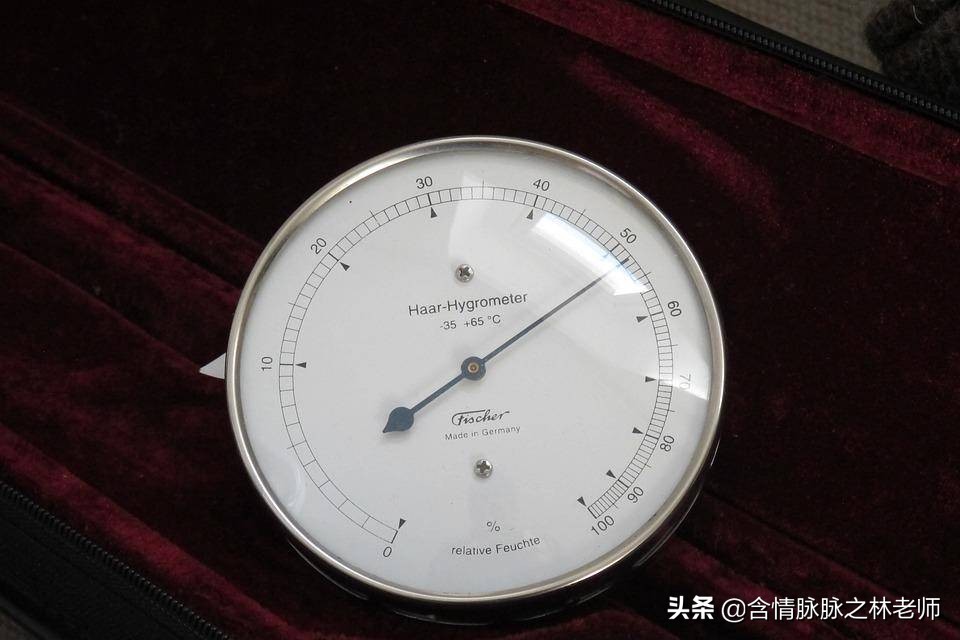 下雨天衣服干燥用除湿机,下雨天衣服湿了该怎样快速吹干