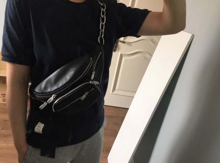 它是近半年最值得剁手的新包！C4N带来第一眼就爱上的包包