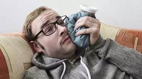 拔完牙为什么不能吐口水啊,拔完牙为啥不能漱口和吐唾液