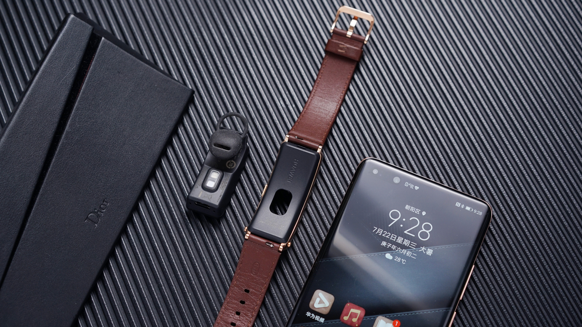 华为手环b6对比荣耀手环6,华为手环b6测评