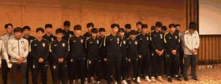 “熊猫杯”的背后，幼稚与弱小，究竟哪个更让人颤栗？