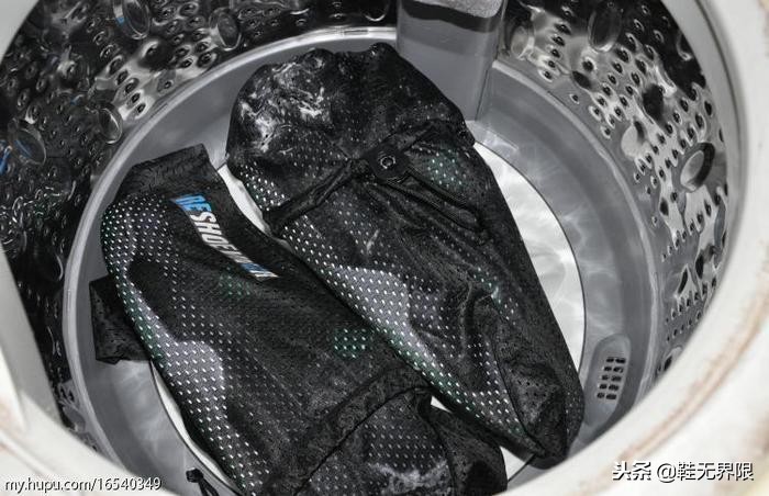 每双球鞋都值得被珍惜,最强球鞋清洁帖来了!拯救屎黄色鞋底把!