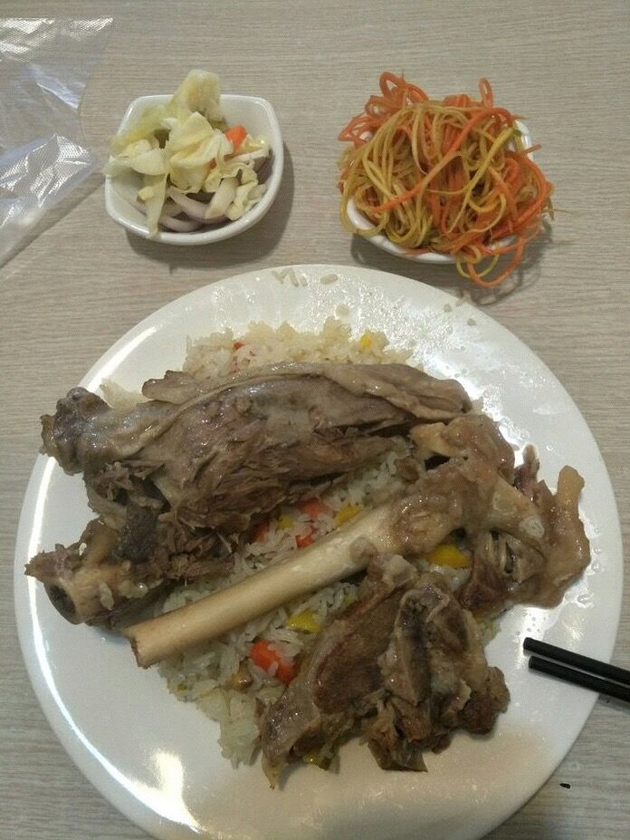 乌鲁木齐的哪个地方抓饭好,乌鲁木齐市抓饭好吃的店