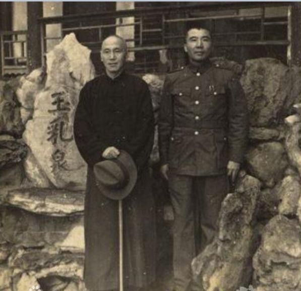 粟裕最低谷时有多“难”？被政委骂娘，差点被苏联留学生害死