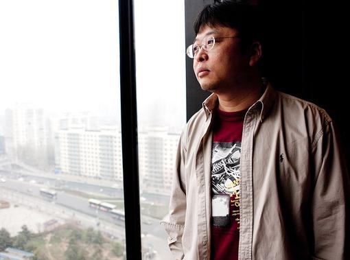 当罗永浩放下姿态跪着挣钱时,罗永浩挣钱才是最大的体面