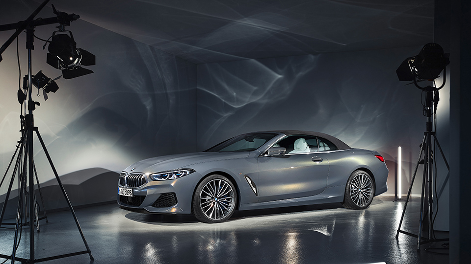 试驾宝马8系四门轿跑黑武士,新款宝马8系四门轿跑试驾