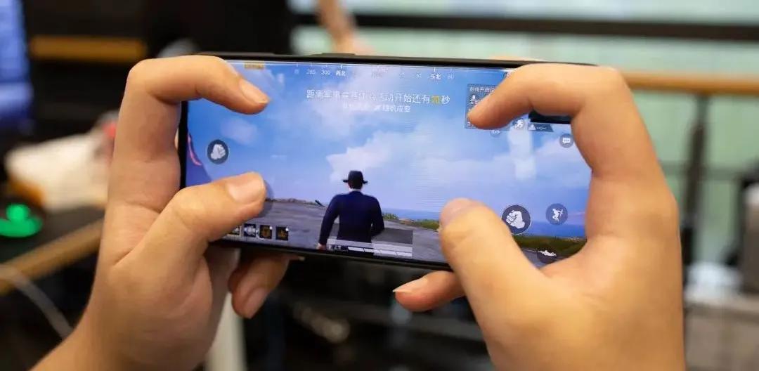 游戏手机该不该买,红魔黑鲨rog哪个值得入手