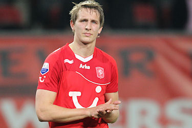 荷兰首发阵容德容,荷兰足球新天才德容资料