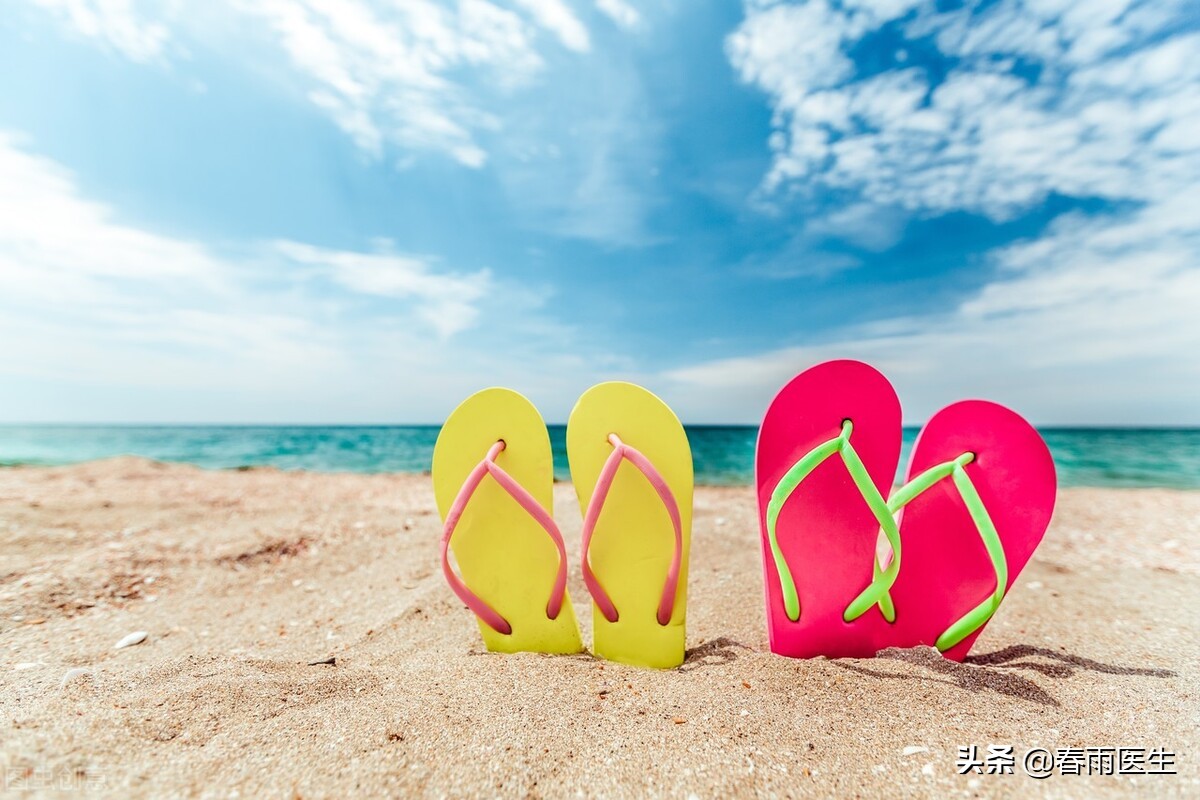 女生穿人字拖的最佳搭配,适合穿人字拖的穿搭
