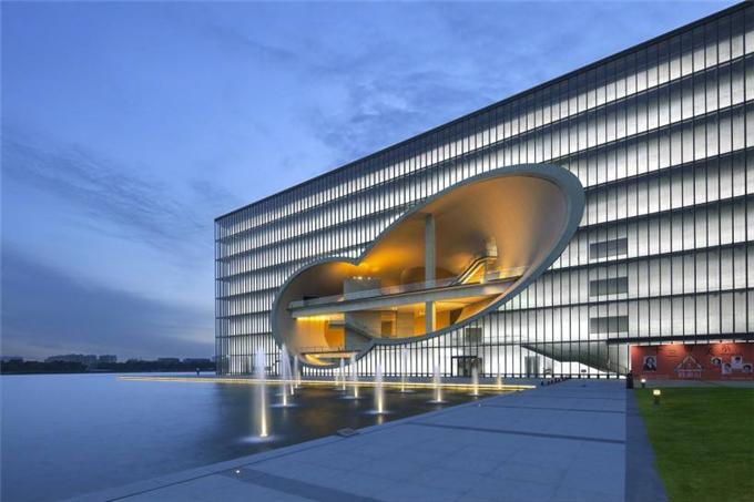 新华书店有什么辅导书吗,新华书店卖辅导书吗