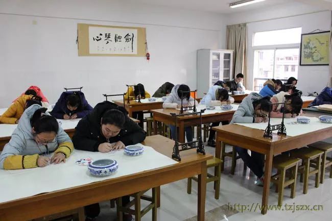 今年金沙中学最低录取分数,金沙县第一中学招生分数