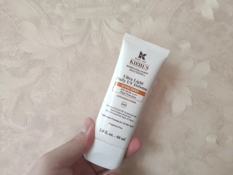 夏天防晒用隔离霜还是防晒霜好呢,防晒霜4个加推荐平价